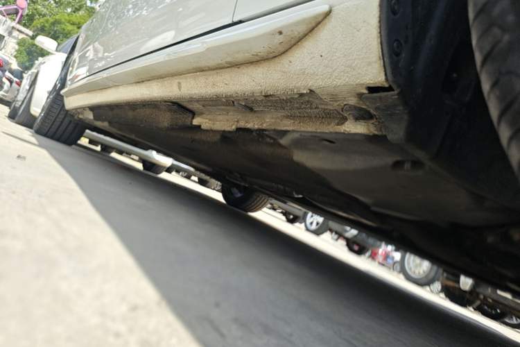 Used Audi A4L 2020 40 TFSI Luxury Dynamic Model Right Side Sill