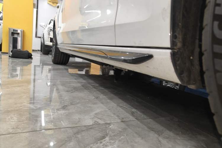 Used Audi A4L 2020 40 TFSI Fashion Dynamic Model Right Side Sill