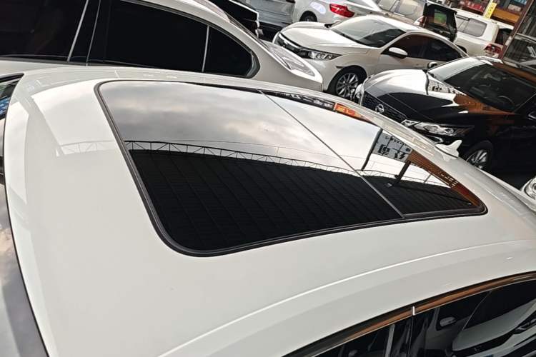 Used Audi A4L 2020 40 TFSI Fashionable and Elegant Model Roof