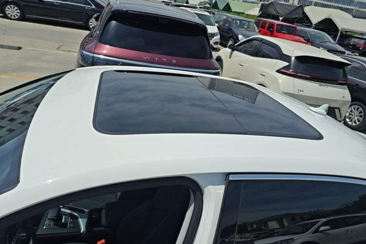 Used Audi A4L 2020 40 TFSI Luxury Dynamic Model Roof