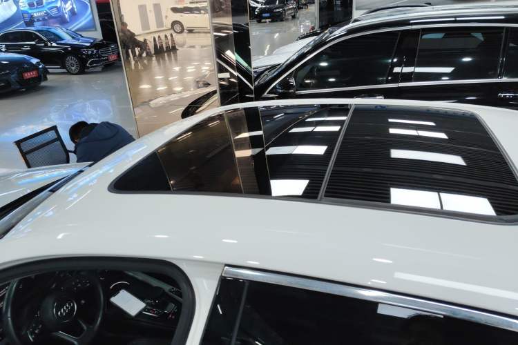 Used Audi A4L 2020 40 TFSI Fashionable and Elegant Model Roof