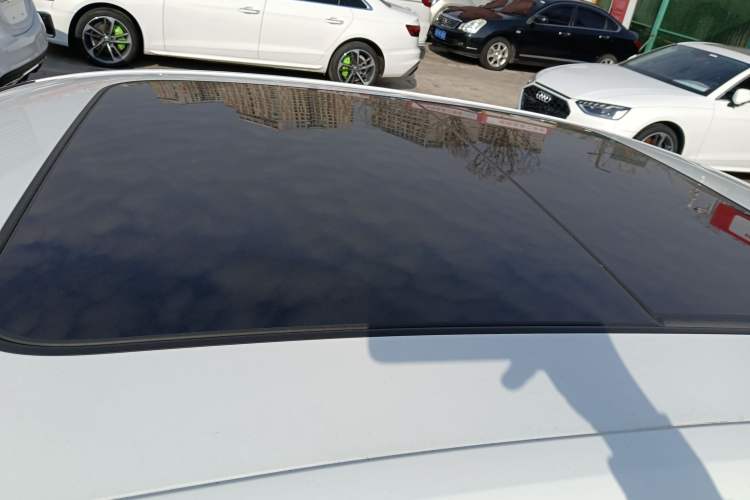 Used Audi A4L 2020 40 TFSI Fashionable and Elegant Model Roof