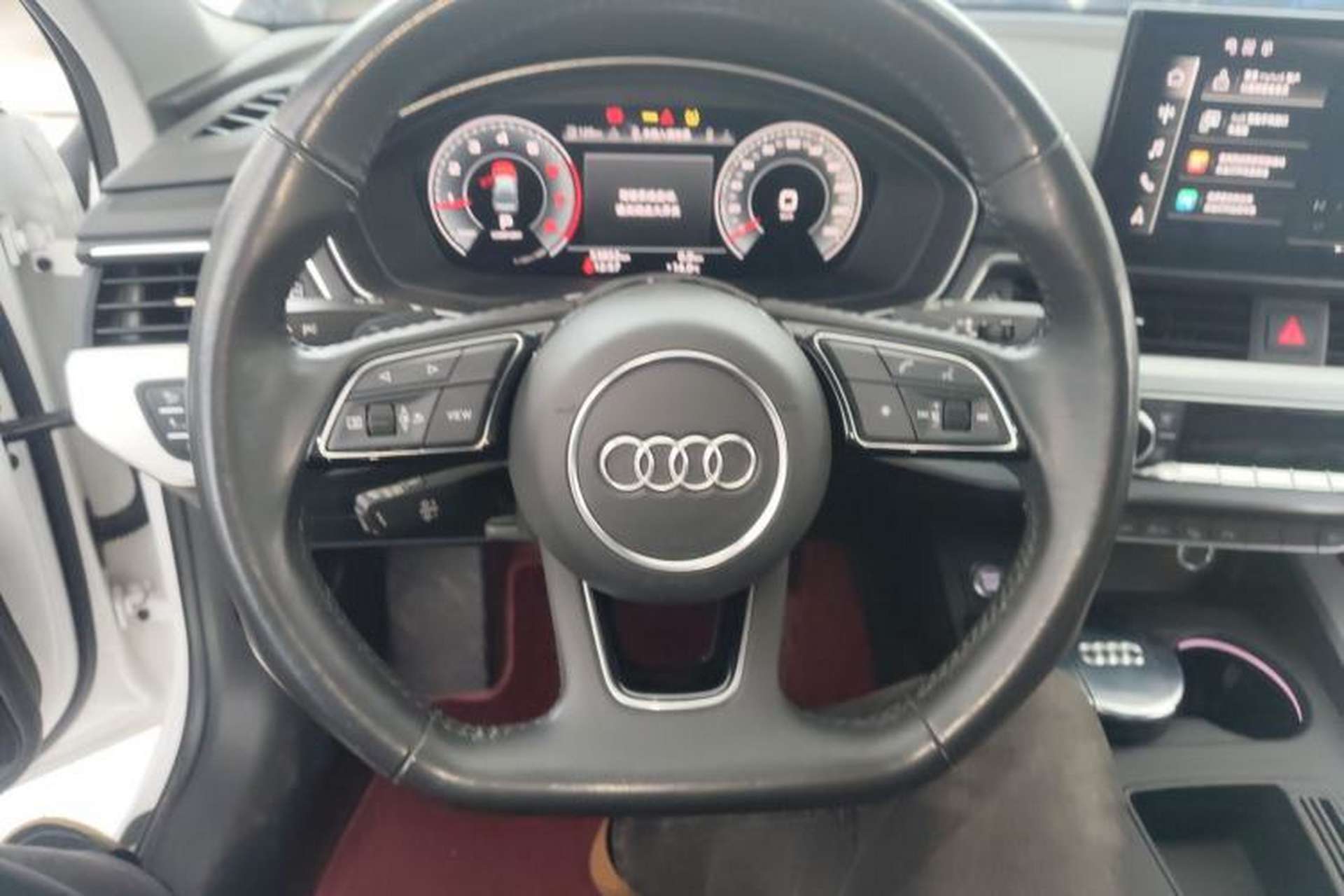 Used Audi A4L 2020 40 TFSI Luxury Dynamic Model Steering Wheel