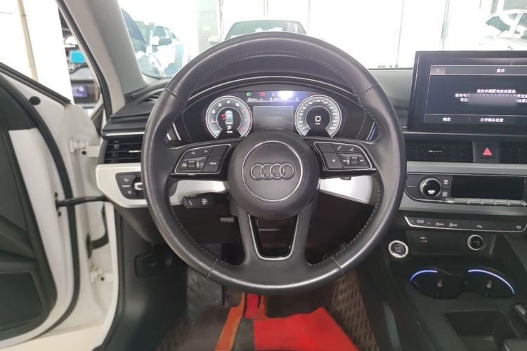 Used Audi A4L 2020 40 TFSI Fashion Dynamic Model Steering Wheel