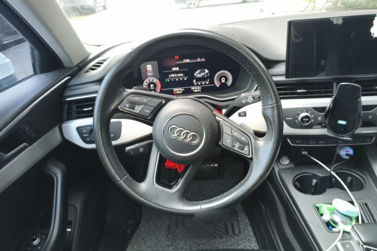 Used Audi A4L 2020 40 TFSI Fashion Dynamic Model Steering Wheel