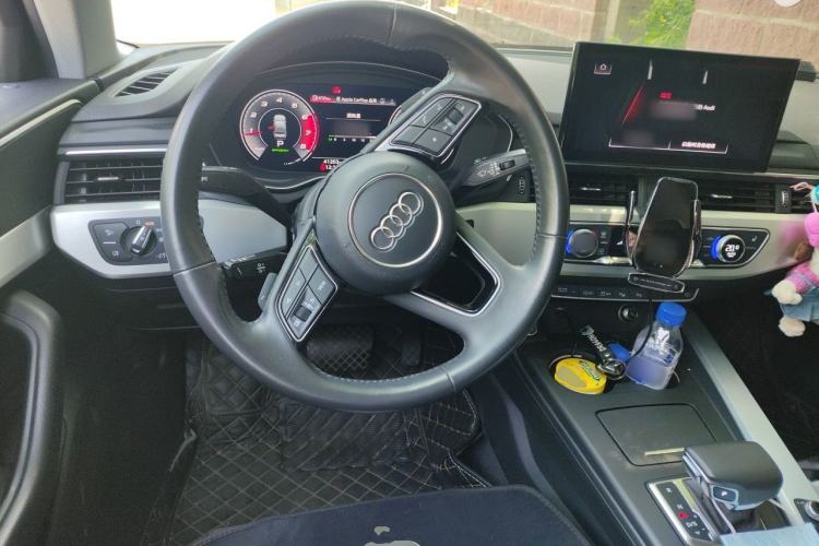 Used Audi A4L 2020 40 TFSI Fashion Dynamic Model Steering Wheel