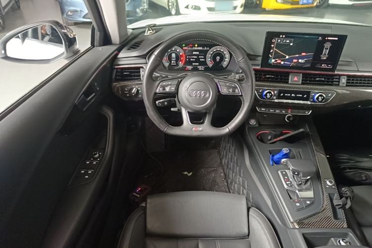 Used Audi A4L 2020 40 TFSI Luxury Dynamic Model Steering Wheel