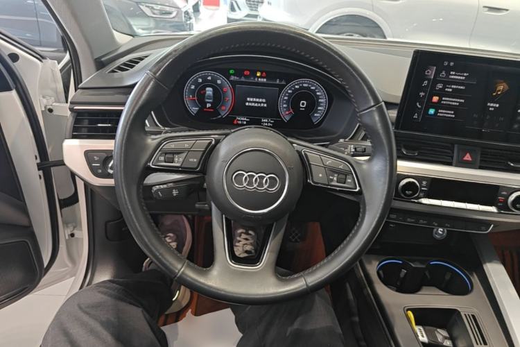 Used Audi A4L 2020 40 TFSI Luxury Prestige Edition Steering Wheel