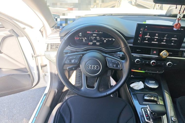 Used Audi A4L 2020 40 TFSI Fashion Dynamic Model Steering Wheel