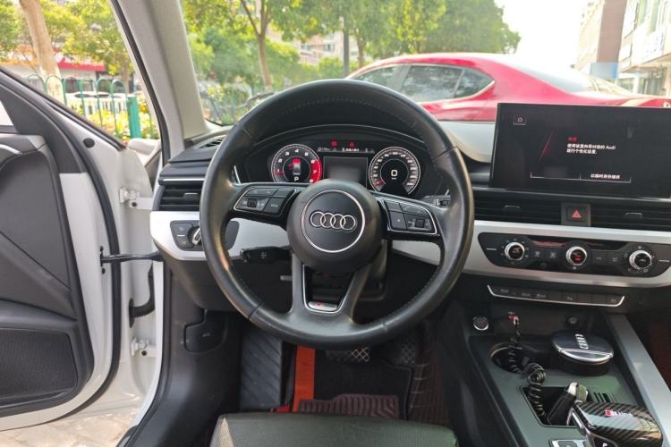 Used Audi A4L 2020 40 TFSI Fashion Dynamic Model Steering Wheel