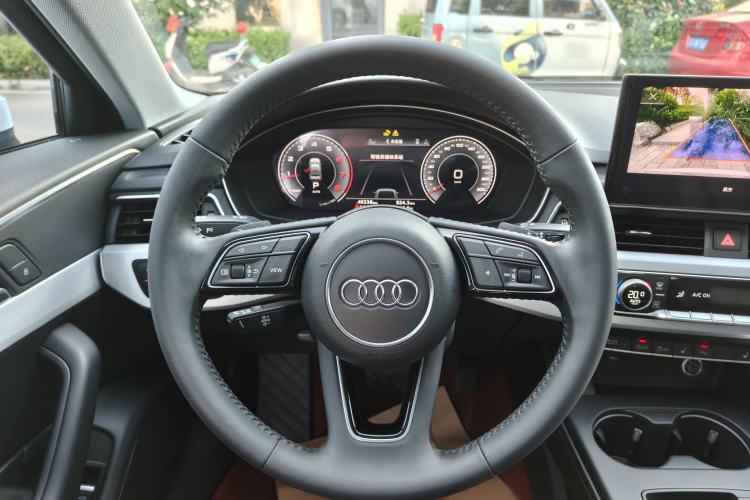 Used Audi A4L 2020 40 TFSI Fashion Dynamic Model Steering Wheel