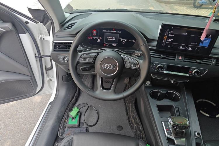 Used Audi A4L 2020 40 TFSI Luxury Prestige Edition Steering Wheel