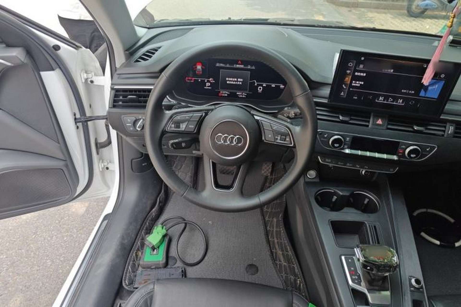 Used Audi A4L 2020 40 TFSI Luxury Prestige Edition Steering Wheel