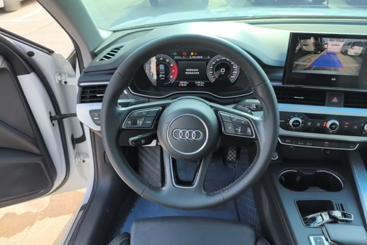 Used Audi A4L 2020 35 TFSI Fashion Dynamic Model Steering Wheel