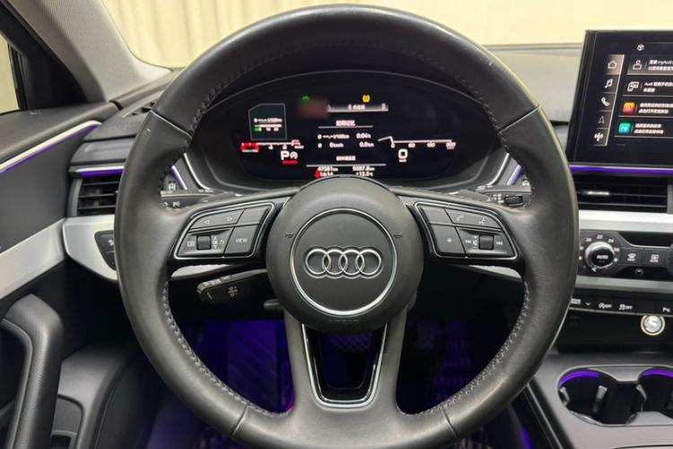 Used Audi A4L 2020 40 TFSI Fashion Dynamic Model Steering Wheel