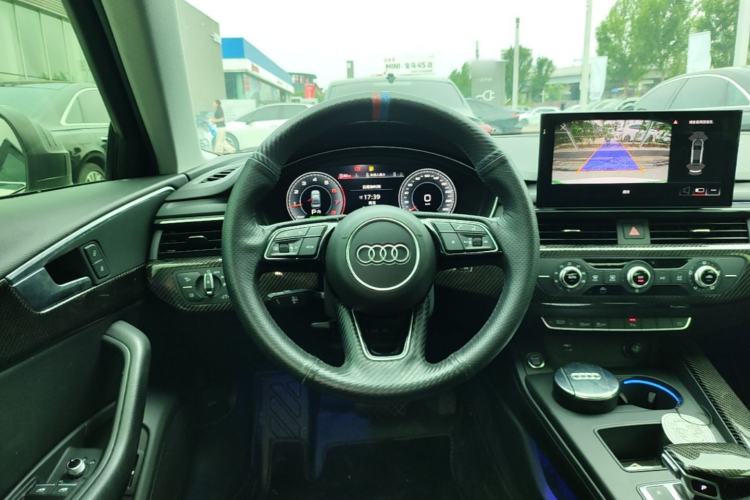 Used Audi A4L 2020 40 TFSI Fashion Dynamic Model Steering Wheel