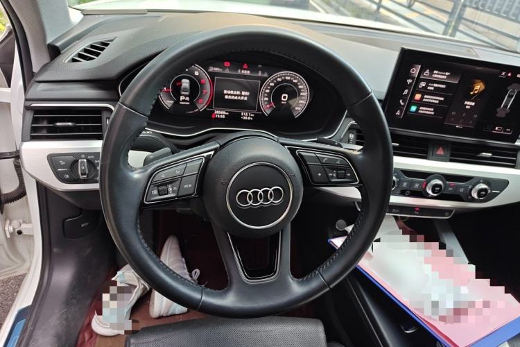 Used Audi A4L 2020 40 TFSI Fashion Dynamic Model Steering Wheel