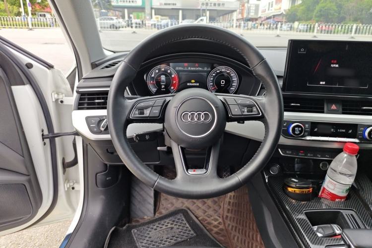 Used Audi A4L 2020 40 TFSI Luxury Prestige Edition Steering Wheel