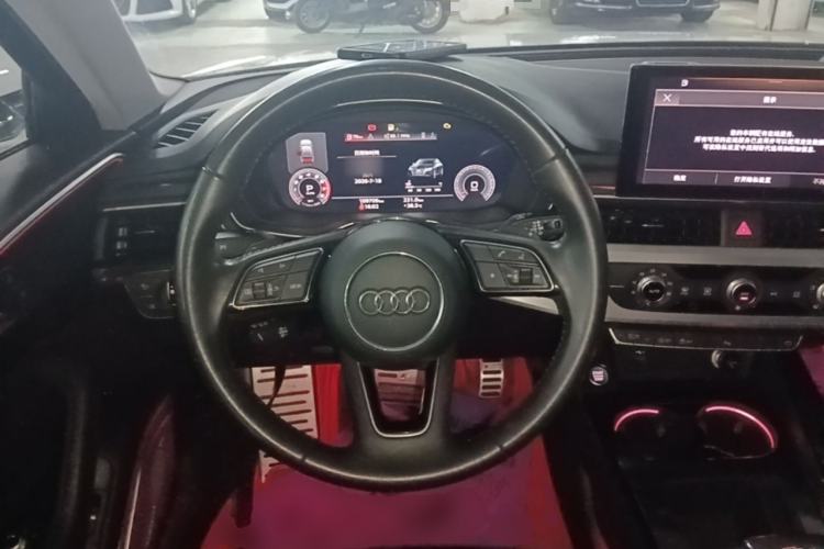 Used Audi A4L 2020 40 TFSI Fashion Dynamic Model Steering Wheel