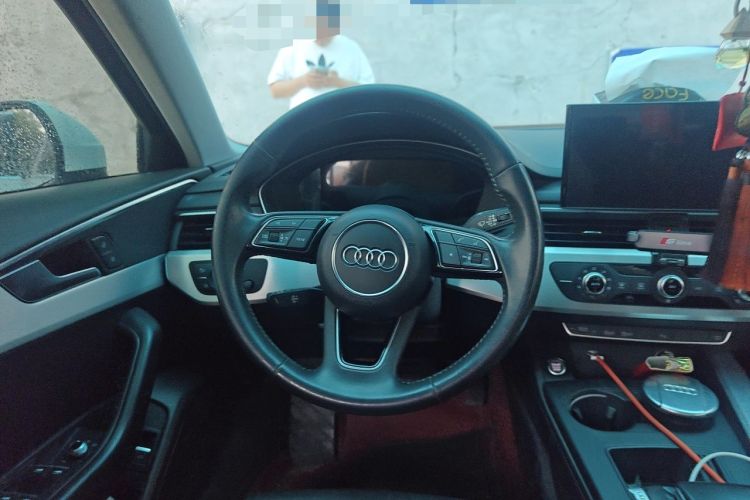 Used Audi A4L 2020 40 TFSI Fashion Dynamic Model Steering Wheel