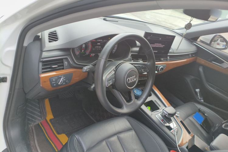Used Audi A4L 2020 40 TFSI Luxury Prestige Edition Steering Wheel