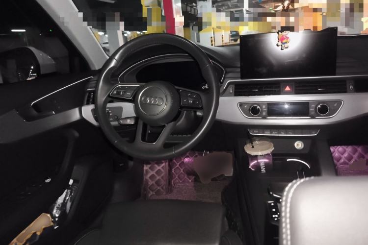 Used Audi A4L 2020 40 TFSI Fashion Dynamic Model Steering Wheel