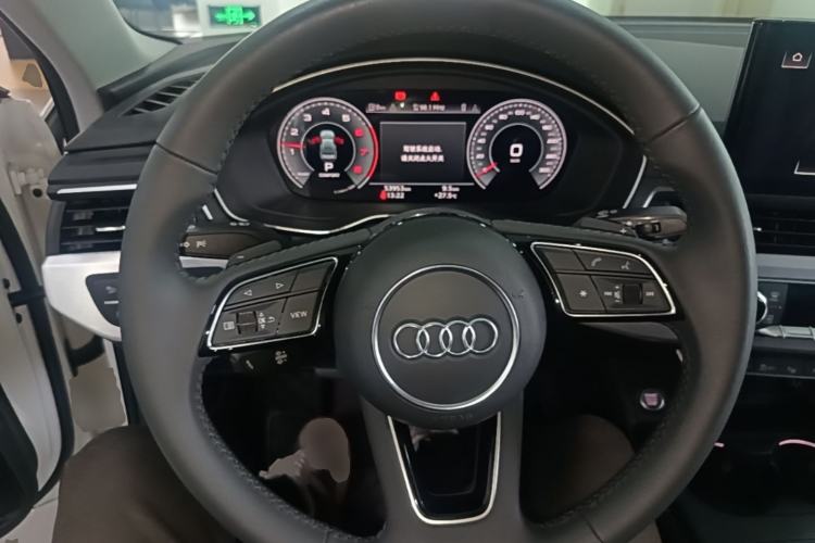 Used Audi A4L 2020 40 TFSI Luxury Prestige Edition Steering Wheel