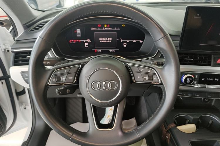 Used Audi A4L 2020 40 TFSI Fashion Dynamic Model Steering Wheel