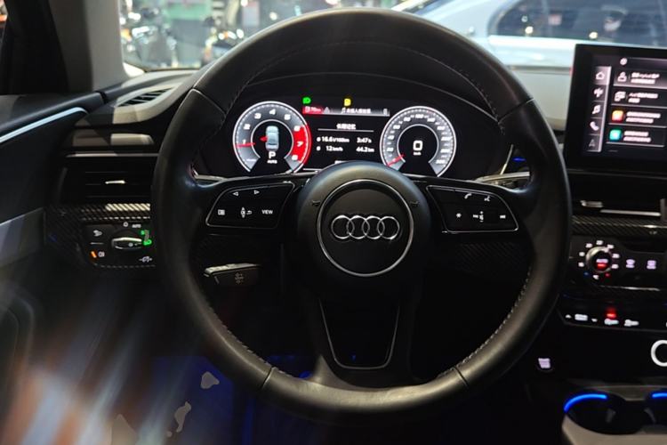 Used Audi A4L 2020 40 TFSI Fashion Dynamic Model Steering Wheel