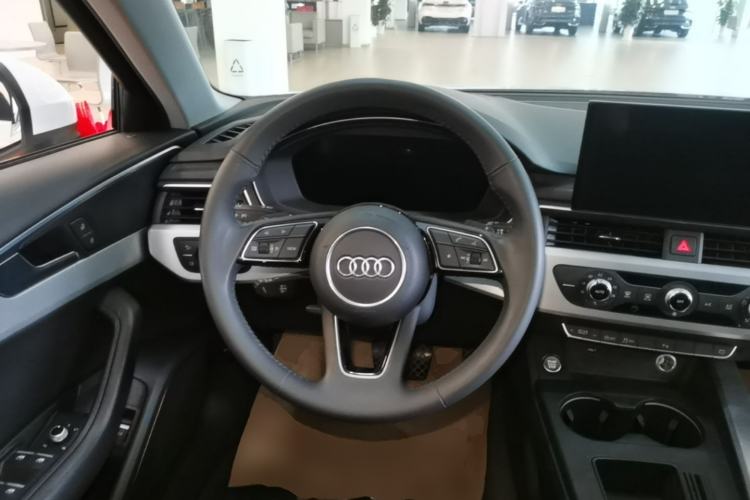 Used Audi A4L 2020 40 TFSI Fashion Dynamic Model Steering Wheel