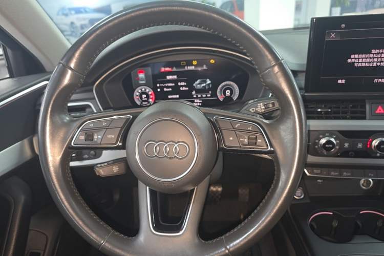 Used Audi A4L 2020 40 TFSI Fashion Dynamic Model Steering Wheel