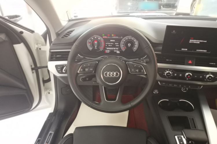 Used Audi A4L 2020 40 TFSI Fashion Dynamic Model Steering Wheel