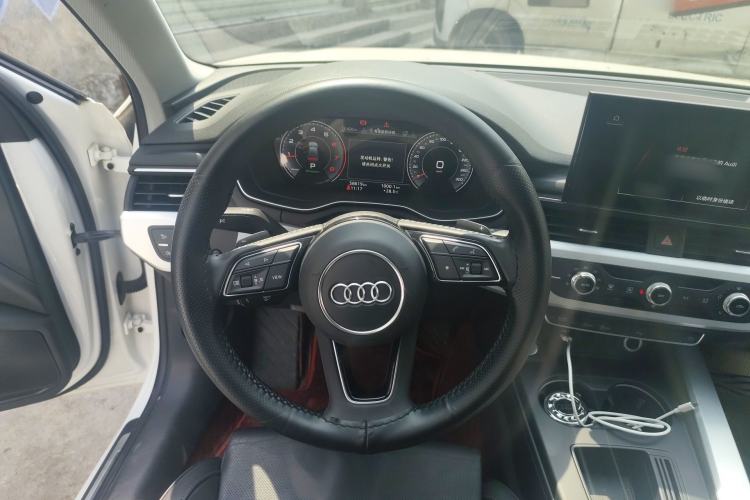Used Audi A4L 2020 40 TFSI Fashion Dynamic Model Steering Wheel