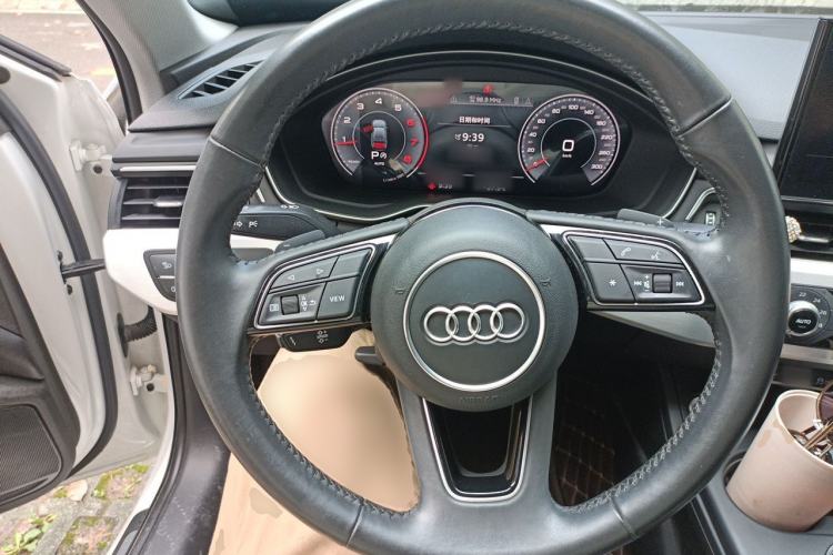 Used Audi A4L 2020 35 TFSI Fashion Dynamic Model Steering Wheel