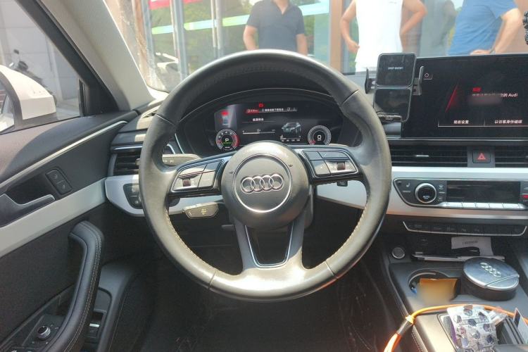 Used Audi A4L 2020 40 TFSI Luxury Prestige Edition Steering Wheel