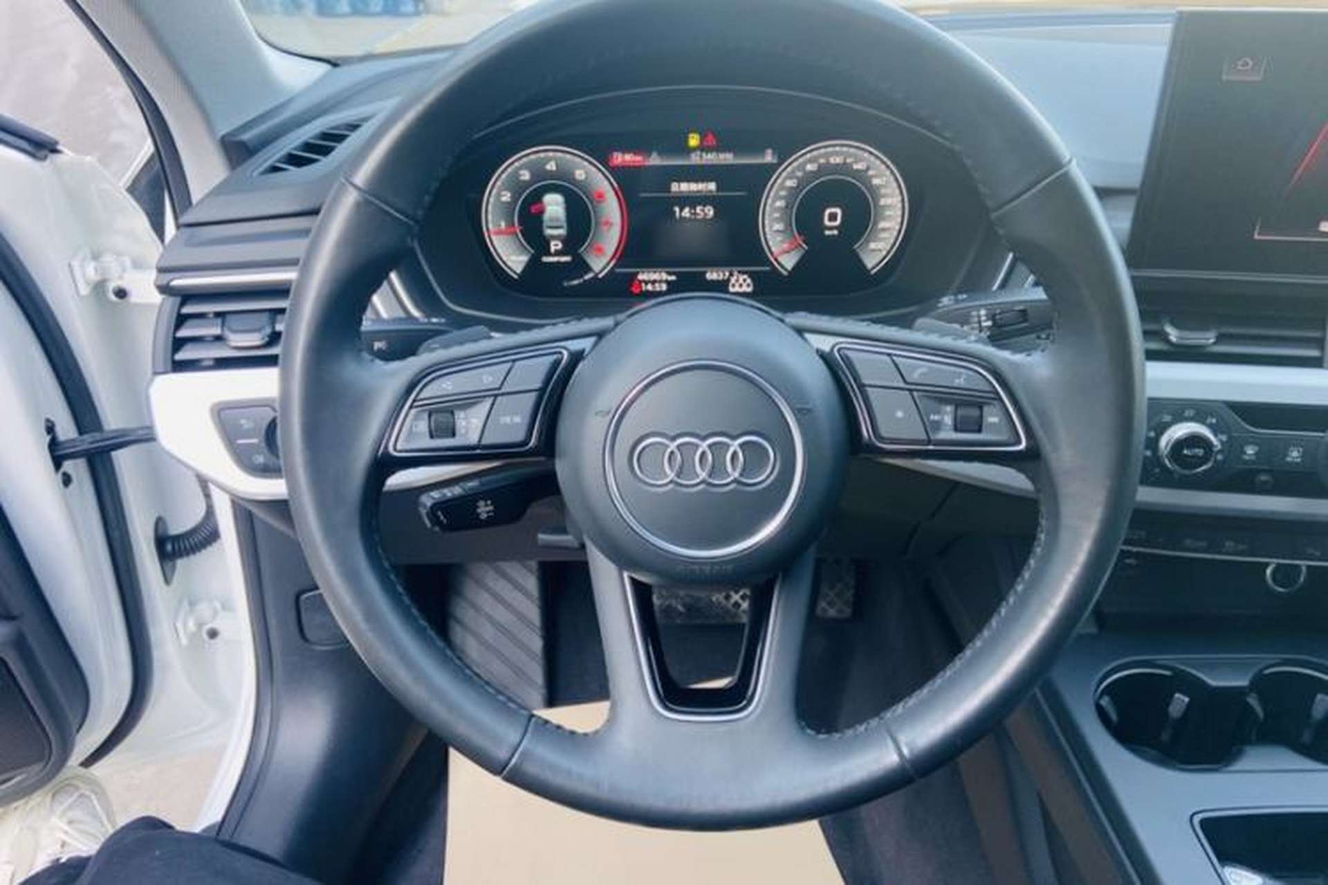 Used Audi A4L 2020 40 TFSI Fashion Dynamic Model Steering Wheel