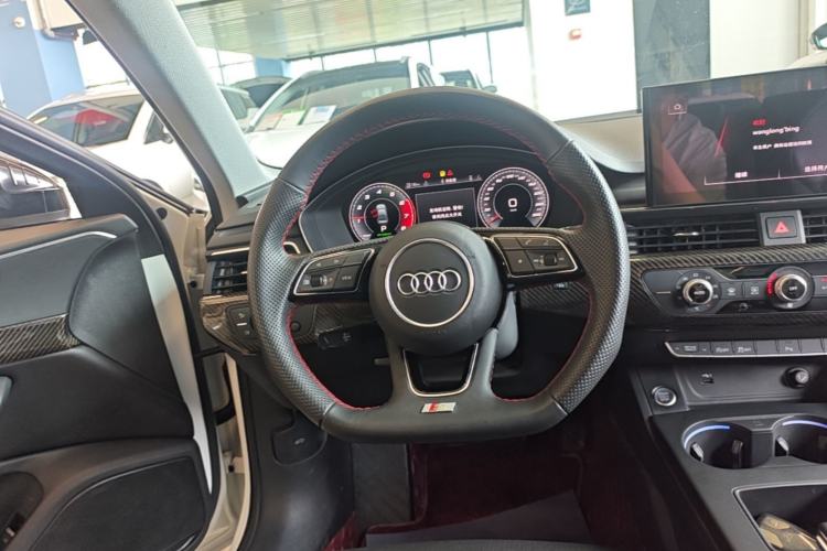 Used Audi A4L 2020 40 TFSI Fashion Dynamic Model Steering Wheel