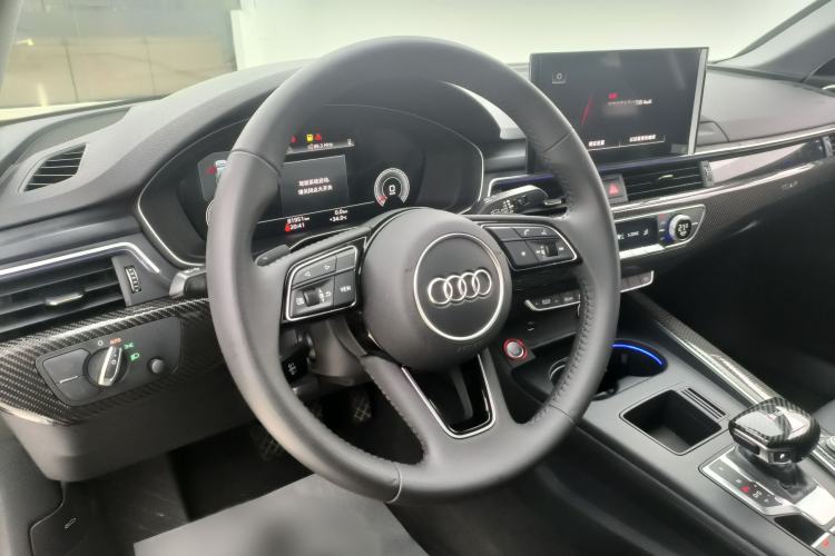 Used Audi A4L 2020 40 TFSI Fashion Dynamic Model Steering Wheel