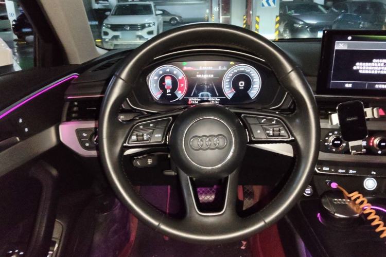 Used Audi A4L 2020 40 TFSI Fashion Dynamic Model Steering Wheel