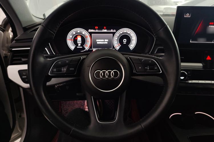 Used Audi A4L 2020 40 TFSI quattro Luxury Dynamic Model Steering Wheel