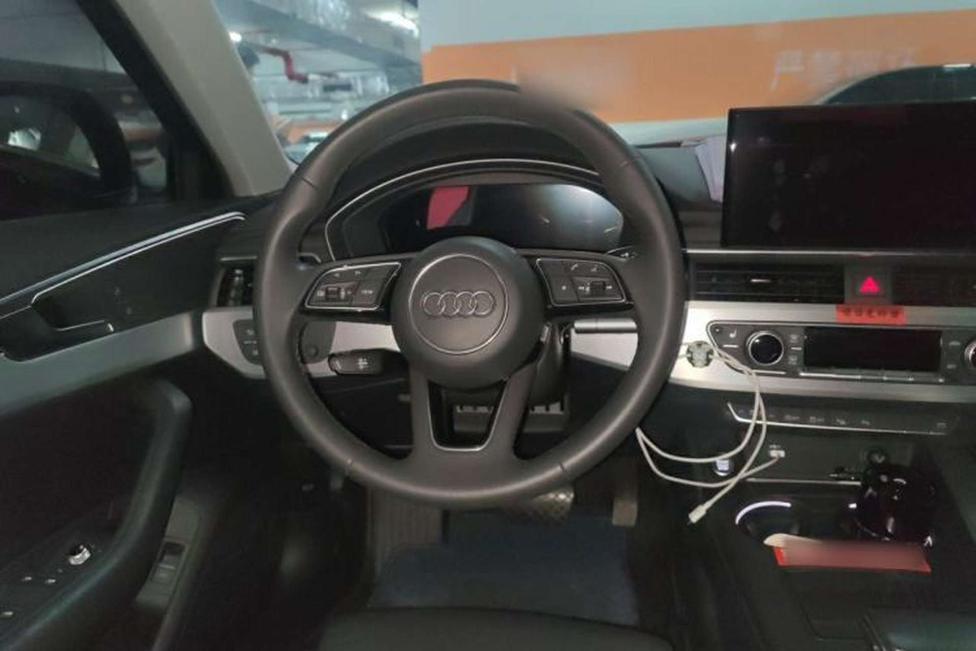 Used Audi A4L 2020 40 TFSI Luxury Dynamic Model Steering Wheel
