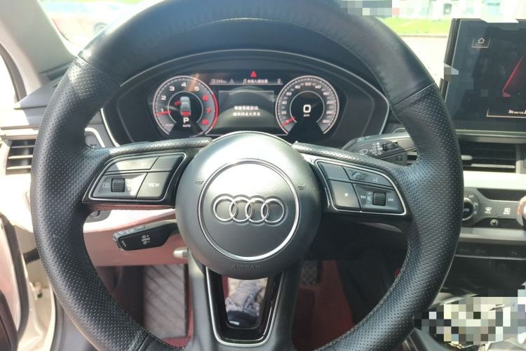 Used Audi A4L 2020 40 TFSI Fashion Dynamic Model Steering Wheel