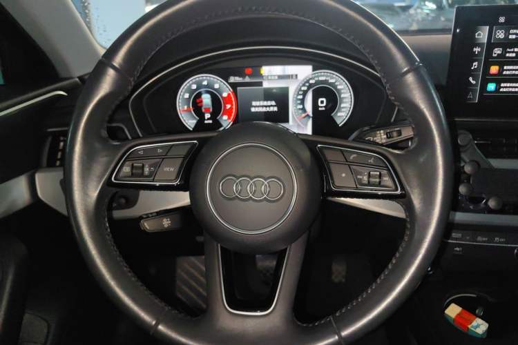 Used Audi A4L 2020 40 TFSI Fashion Dynamic Model Steering Wheel