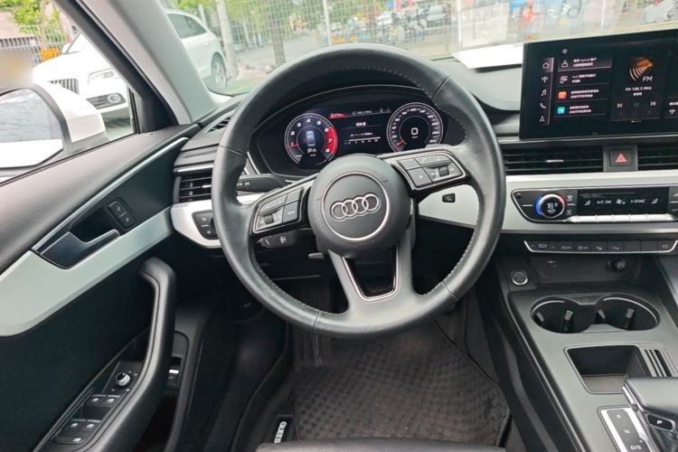 Used Audi A4L 2020 40 TFSI Fashion Dynamic Model Steering Wheel