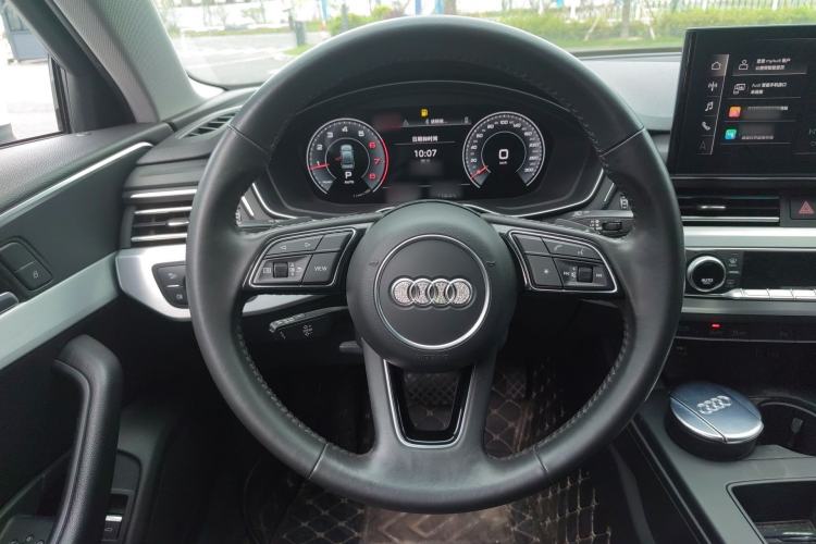 Used Audi A4L 2020 40 TFSI Fashion Dynamic Model Steering Wheel