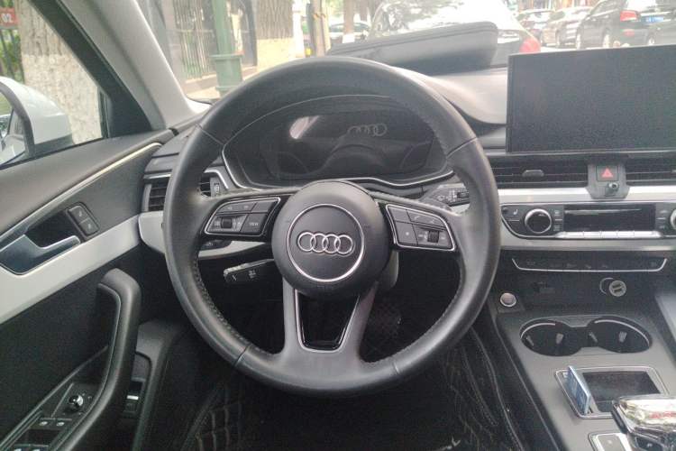 Used Audi A4L 2020 40 TFSI Luxury Prestige Edition Steering Wheel
