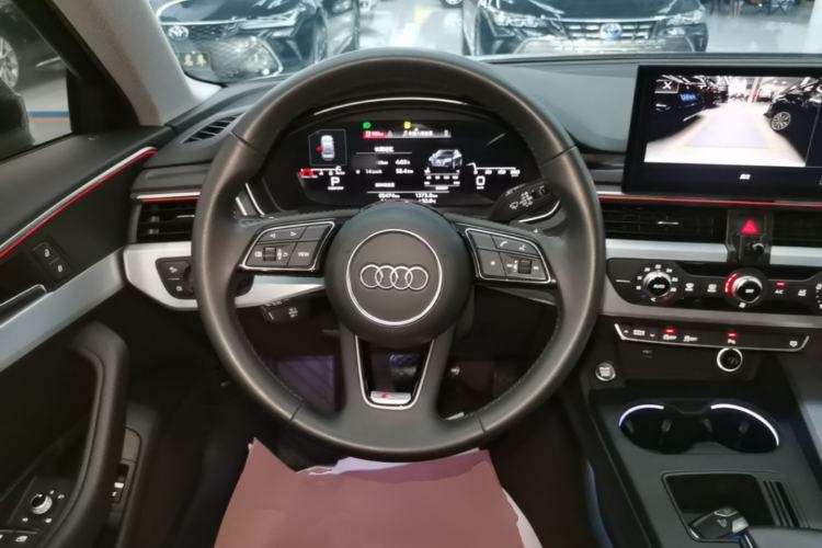 Used Audi A4L 2020 40 TFSI Fashion Dynamic Model Steering Wheel