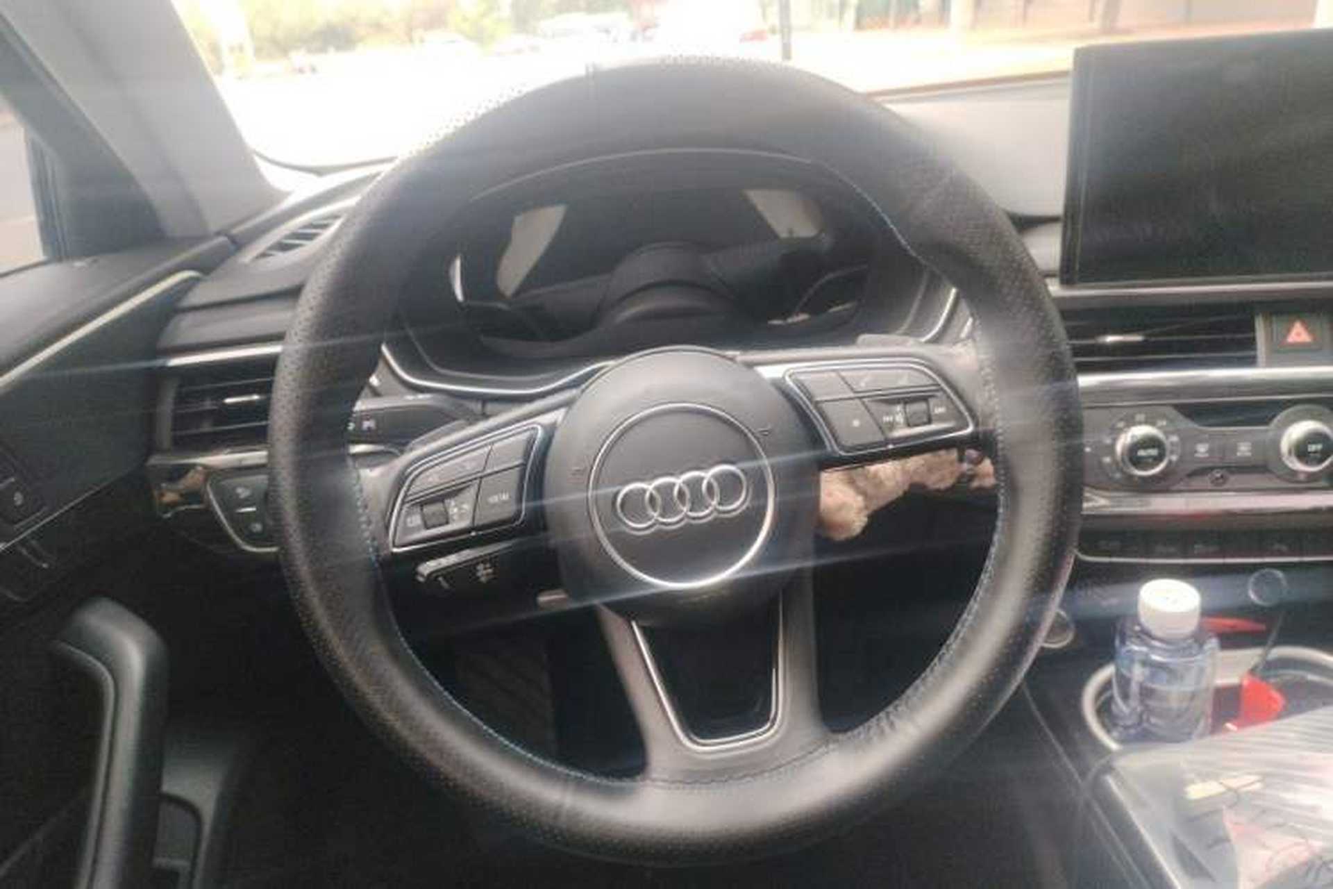 Used Audi A4L 2020 40 TFSI Fashion Dynamic Model Steering Wheel
