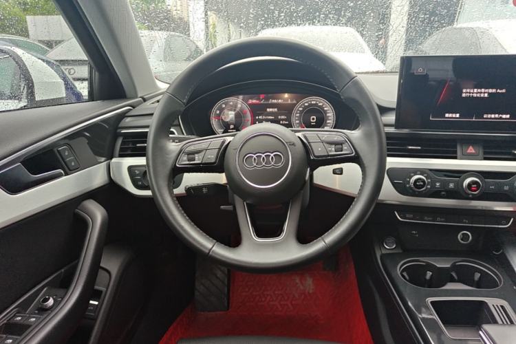 Used Audi A4L 2020 40 TFSI Fashion Dynamic Model Steering Wheel