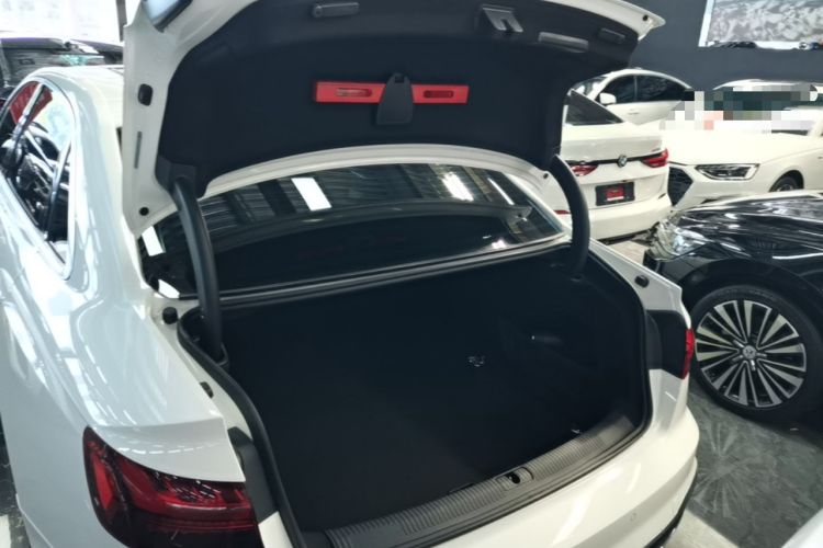 Used Audi A4L 2020 40 TFSI Fashion Dynamic Model Trunk
